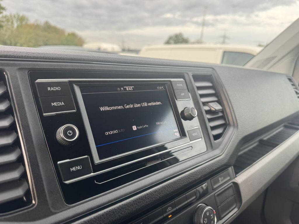 Volkswagen CRAFTER 2022 г. Белый, пробег 58000 км