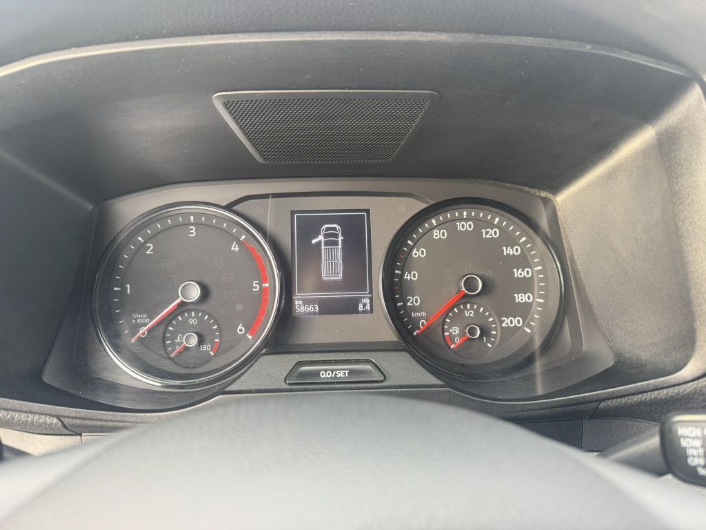 Volkswagen CRAFTER 2022 г. Белый, пробег 58000 км