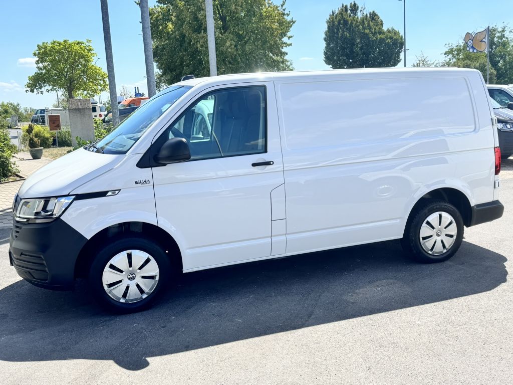 Volkswagen T6 TRANSPORTER 2023 г. Белый, пробег 31000 км