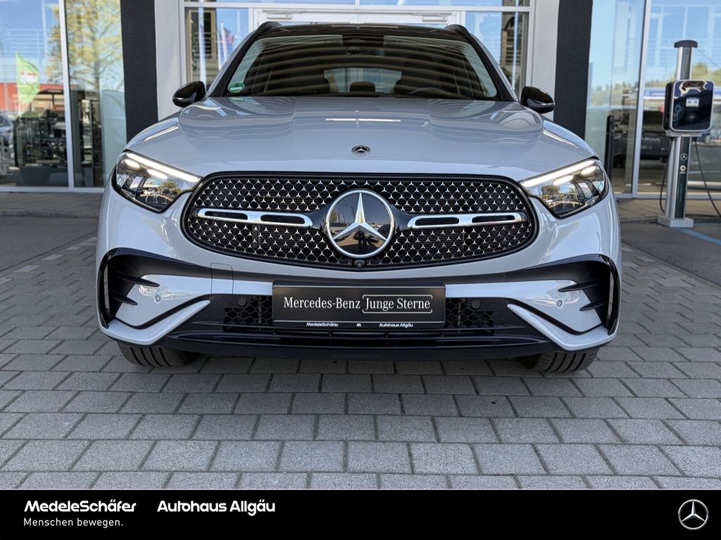 Mercedes-Benz GLC 450 2024 г. Серый, пробег 15646 км