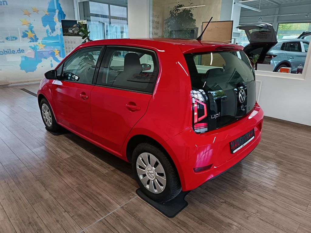 Volkswagen up! 2022 г. Красный, пробег 44597 км