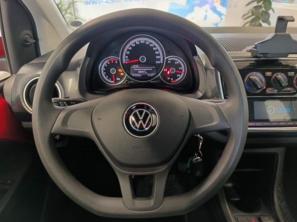 Volkswagen up! 2022 г. Красный, пробег 44597 км