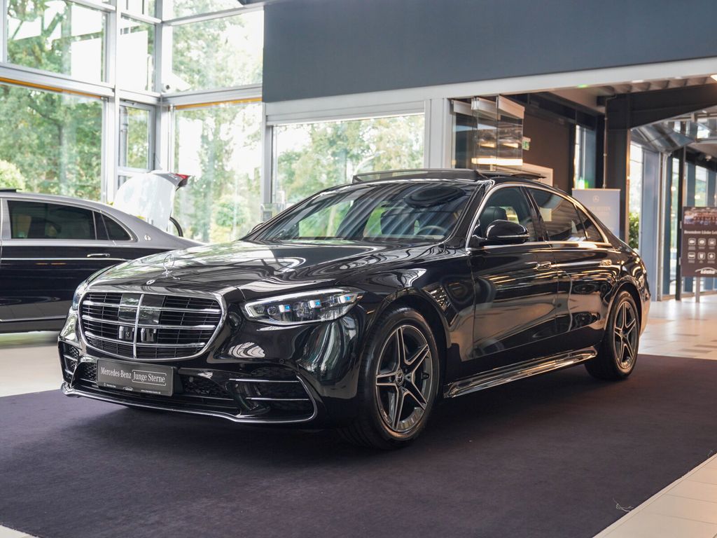Mercedes-Benz S 450 2025 г. Чёрный, пробег 28552 км