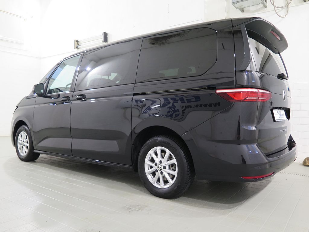 Volkswagen T7 MULTIVAN 2024 г. Чёрный, пробег 44300 км