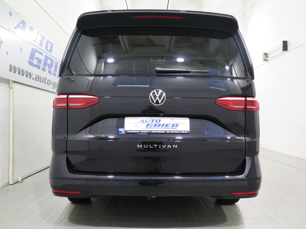 Volkswagen T7 MULTIVAN 2024 г. Чёрный, пробег 44300 км
