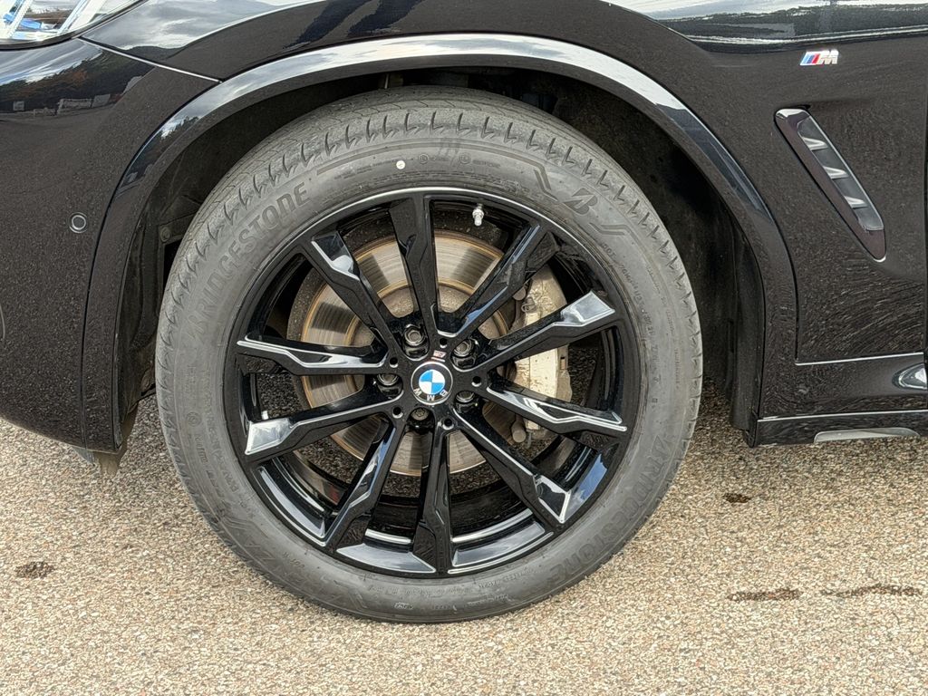 BMW X3 2022 г. Чёрный, пробег 32200 км