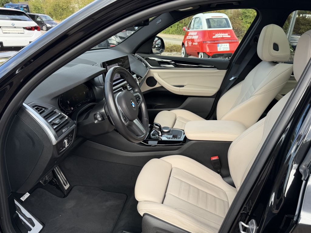 BMW X3 2022 г. Чёрный, пробег 32200 км