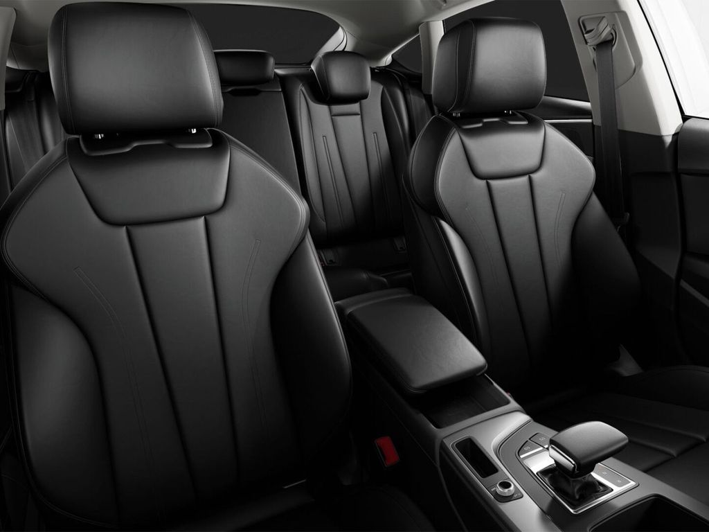 Audi A5 2023 г. Чёрный, пробег 57101 км
