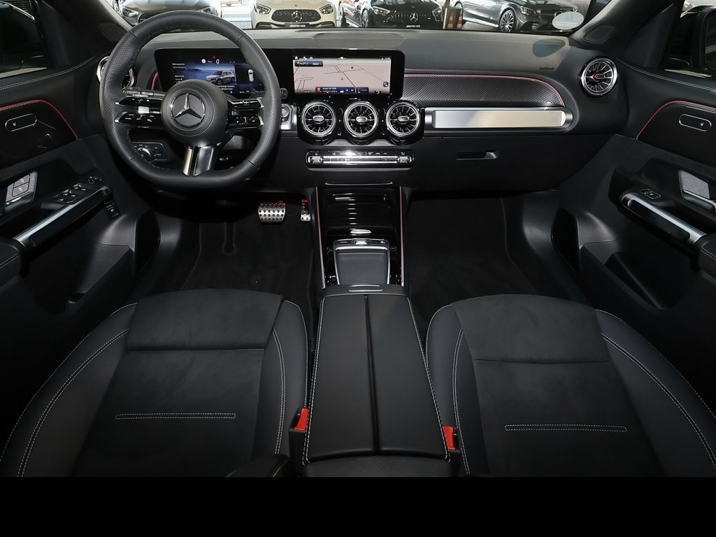 Mercedes-Benz GLB 250 2026 г. Серый, пробег 10000 км