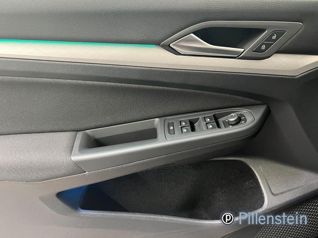 Volkswagen Golf 2022 г. Чёрный, пробег 57750 км