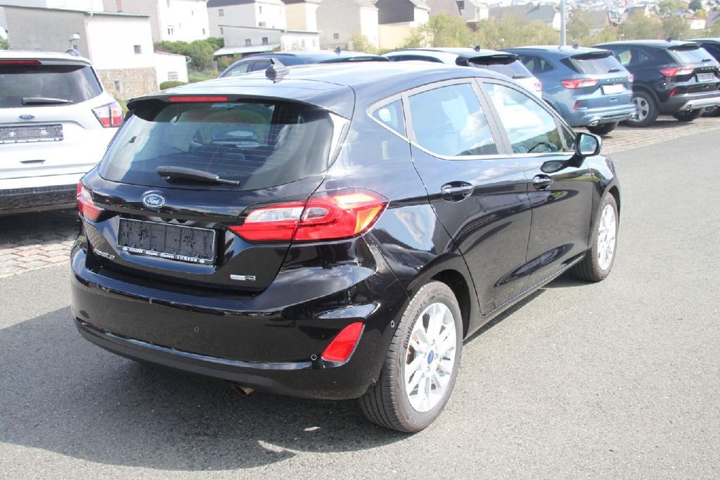 Ford Fiesta 2022 г. Чёрный, пробег 43100 км