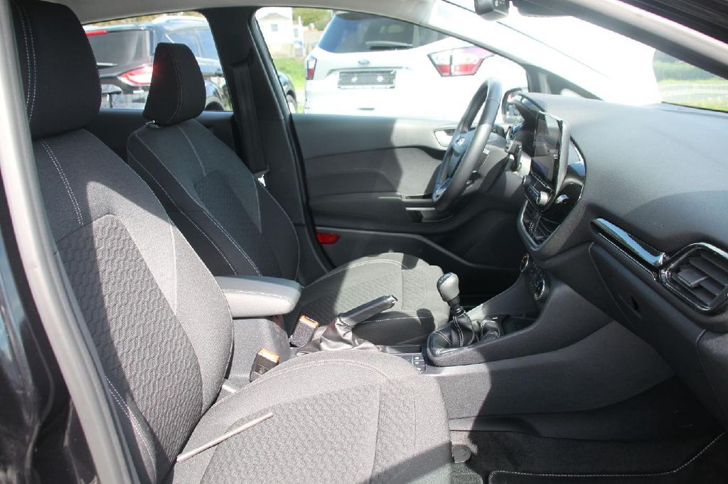 Ford Fiesta 2022 г. Чёрный, пробег 43100 км