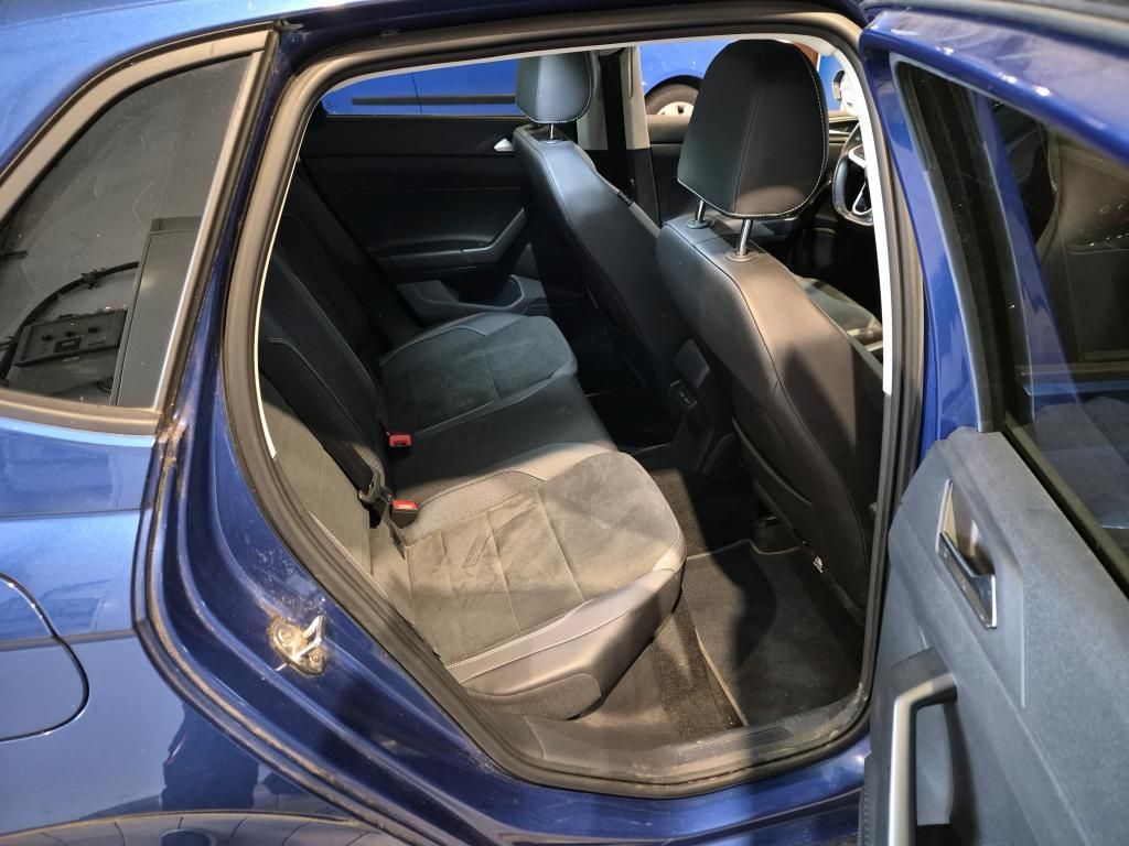 Volkswagen Polo 2022 г. Синий, пробег 32000 км