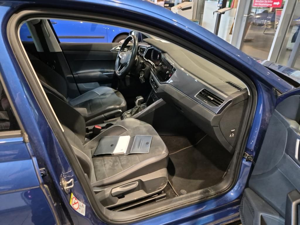 Volkswagen Polo 2022 г. Синий, пробег 32000 км