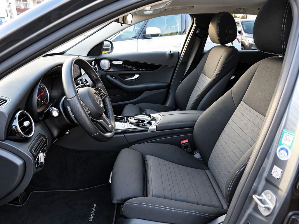Mercedes-Benz C 220 2021 г. Серый, пробег 49000 км