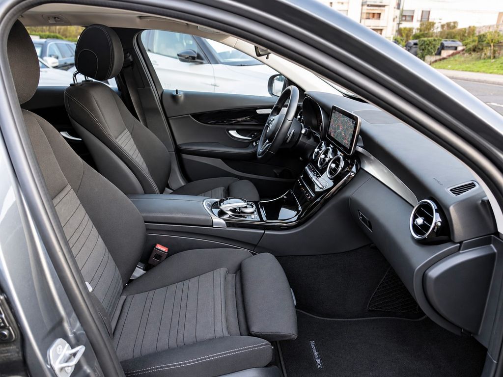 Mercedes-Benz C 220 2021 г. Серый, пробег 49000 км