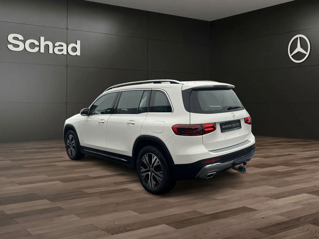 Mercedes-Benz GLB 180 2024 г. Белый, пробег 21878 км