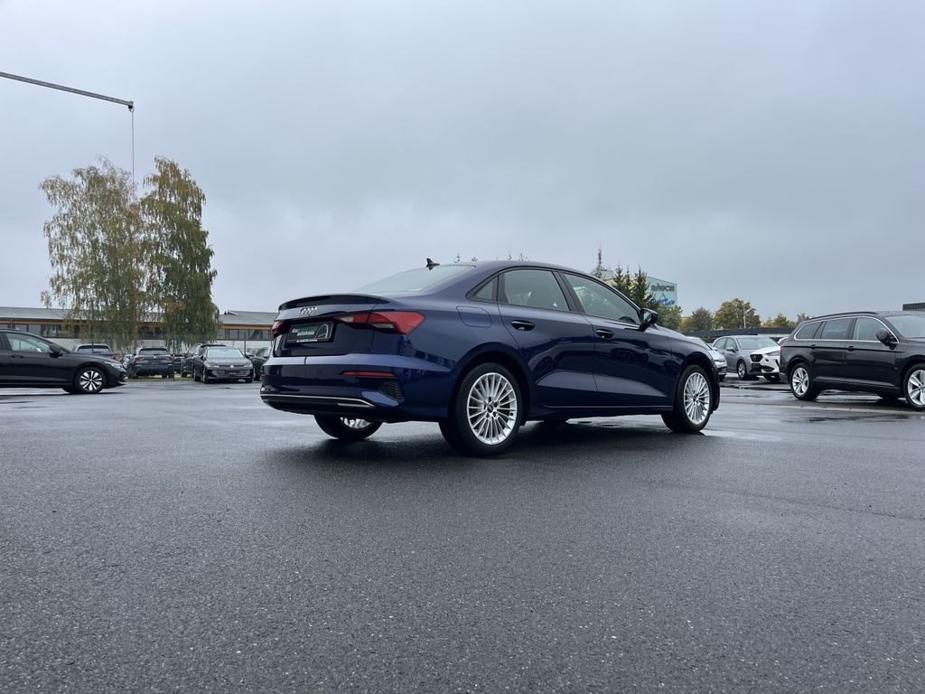 Audi A3 2022 г. Синий, пробег 29987 км