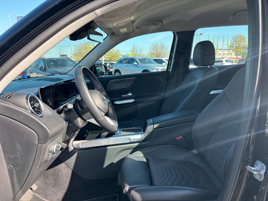 Mercedes-Benz GLB 250 2025 г. Чёрный, пробег 54565 км