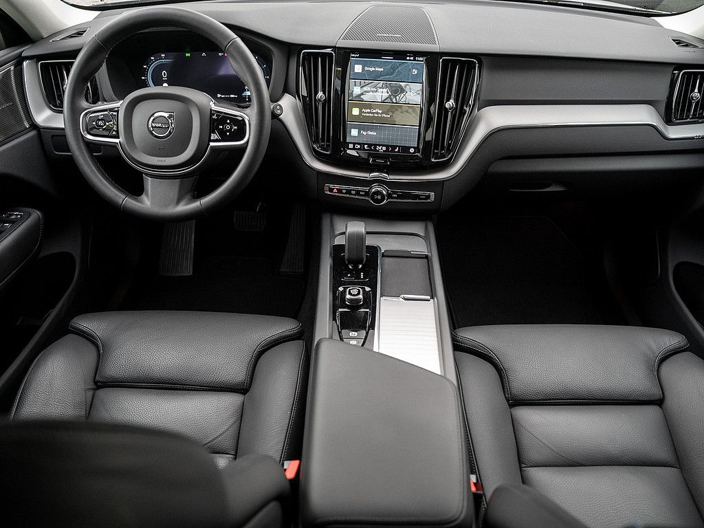Volvo XC60 2023 г. Серый, пробег 50000 км