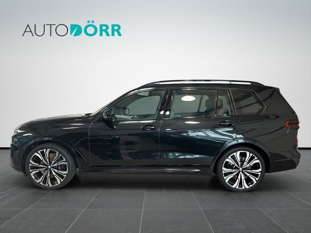 BMW X7 2023 г. Чёрный, пробег 38200 км