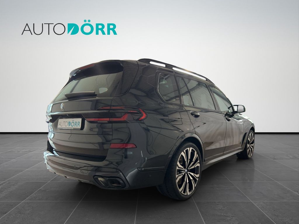 BMW X7 2023 г. Чёрный, пробег 38200 км