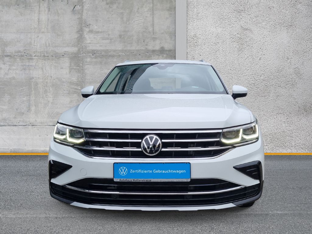 Volkswagen Tiguan 2021 г. Белый, пробег 51885 км