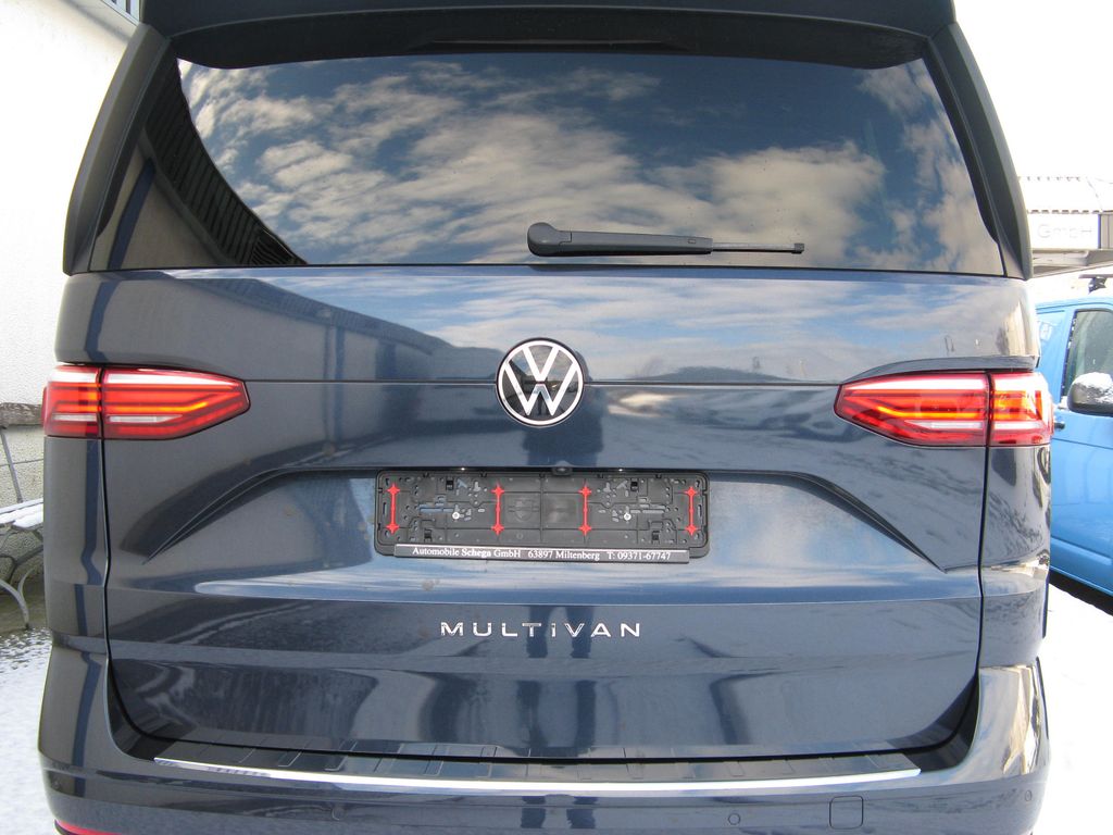 Volkswagen T7 MULTIVAN 2022 г. Синий, пробег 49622 км