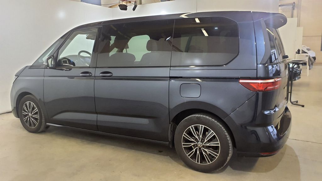 Volkswagen T7 MULTIVAN 2022 г. Синий, пробег 49622 км