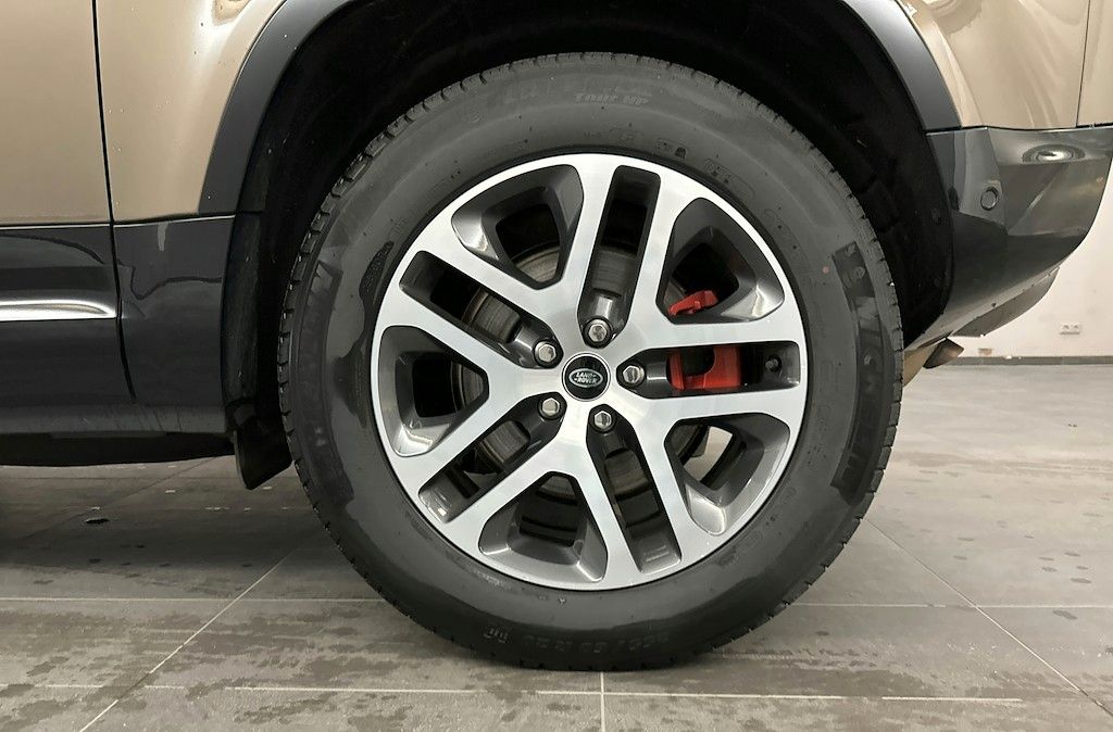 Land Rover Defender 2022 г. Коричневый, пробег 48039 км