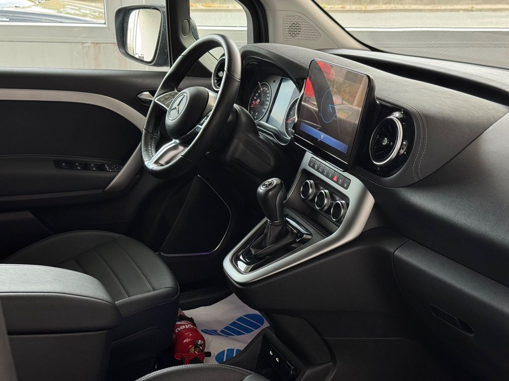 Mercedes-Benz T-CLASS 2025 г. Чёрный, пробег 43964 км