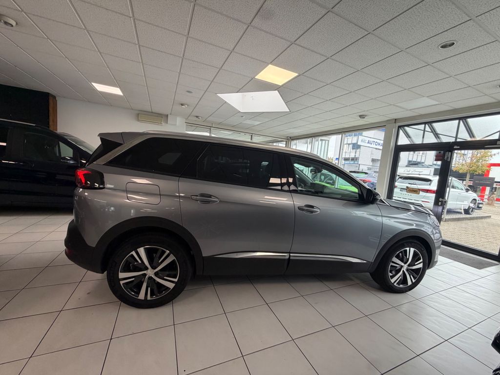 Peugeot 5008 2022 г. Серый, пробег 34519 км