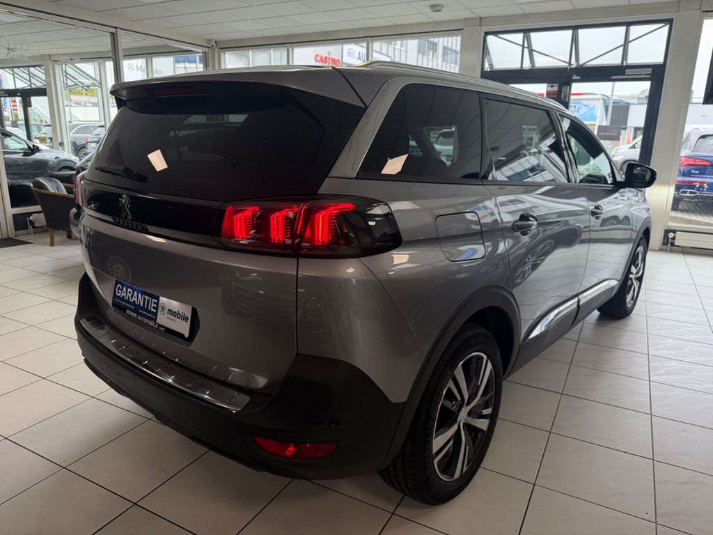 Peugeot 5008 2022 г. Серый, пробег 34519 км