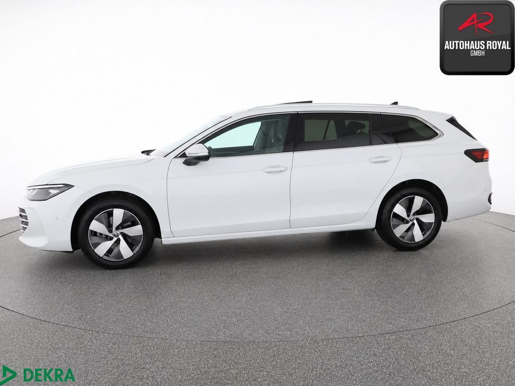 Volkswagen Passat 2024 г. Белый, пробег 23417 км