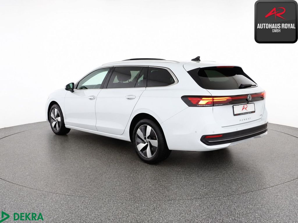 Volkswagen Passat 2024 г. Белый, пробег 23417 км