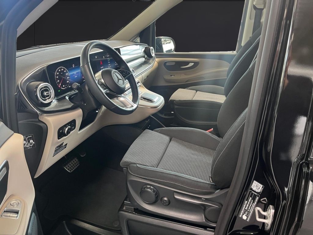 Mercedes-Benz V 220 2025 г. Чёрный, пробег 35863 км