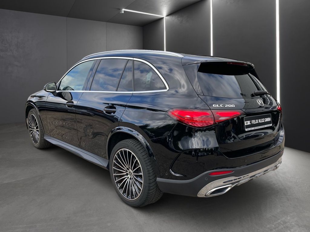 Mercedes-Benz GLC 200 2022 г. Чёрный, пробег 28860 км
