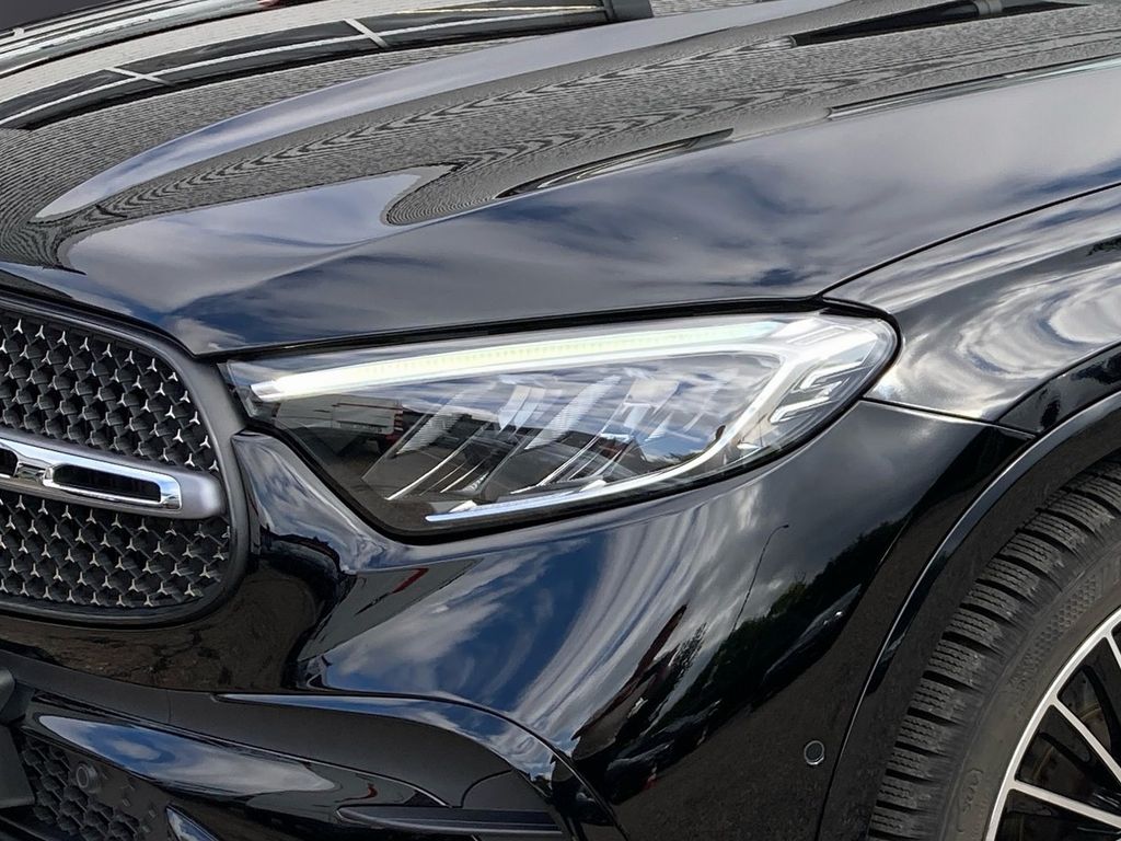 Mercedes-Benz GLC 200 2022 г. Чёрный, пробег 28860 км