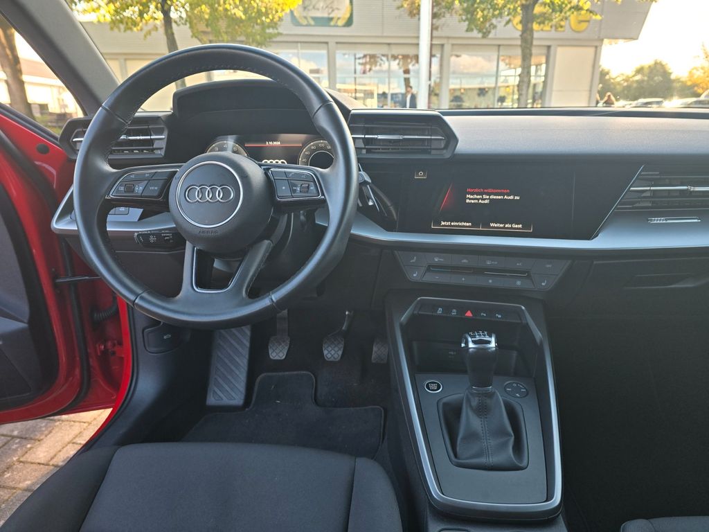 Audi A3 2022 г. Красный, пробег 40608 км