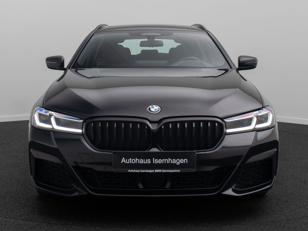 BMW 530 2023 г. Чёрный, пробег 40910 км