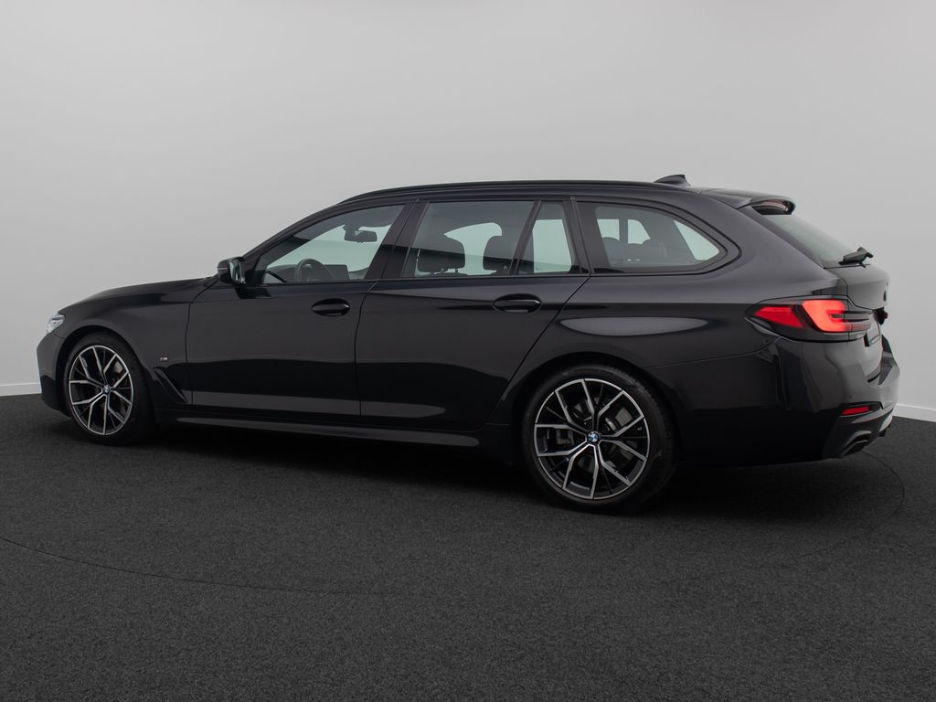 BMW 530 2023 г. Чёрный, пробег 40910 км