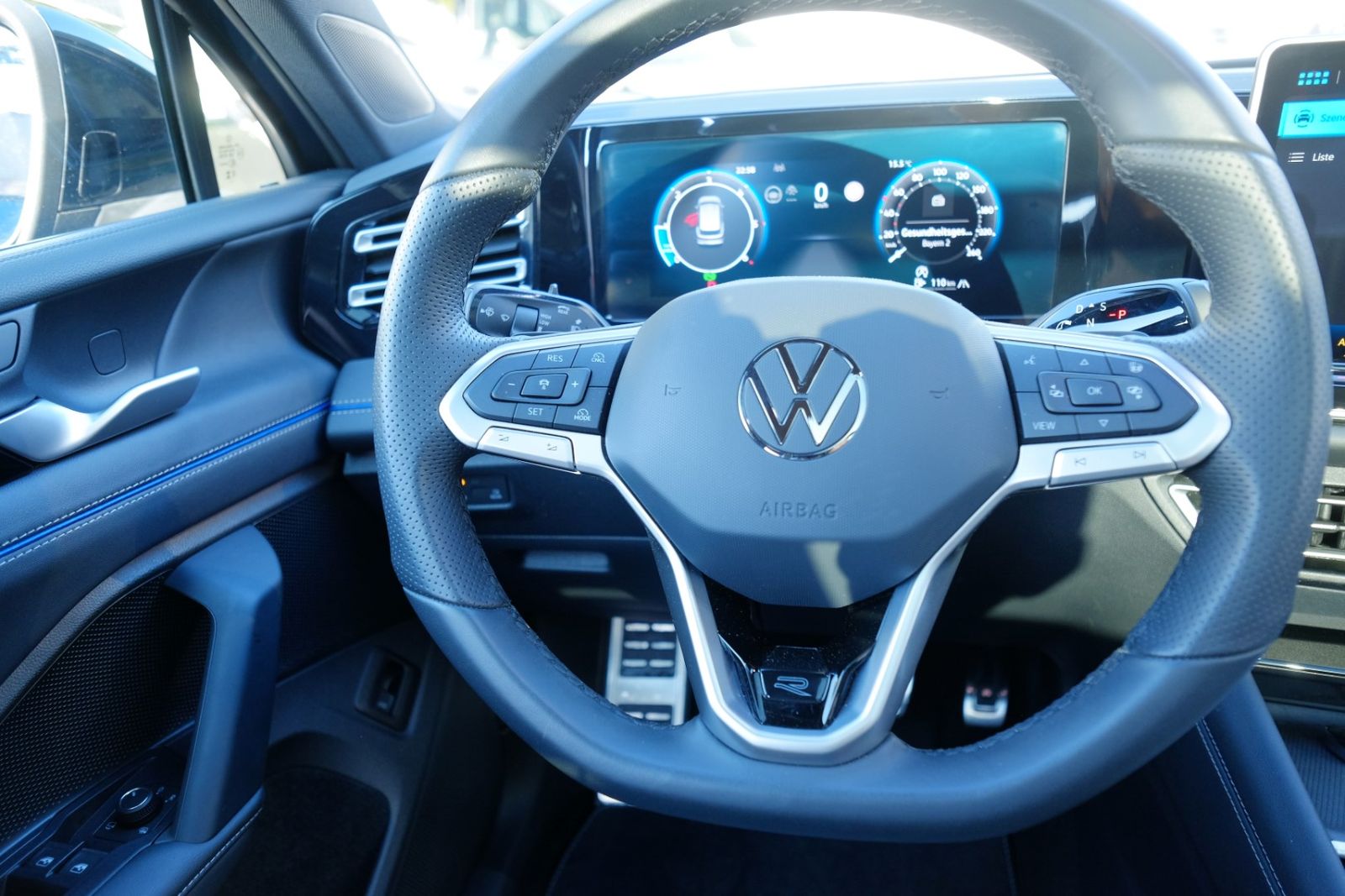 Volkswagen Tiguan 2025 г. Синий, пробег 15400 км