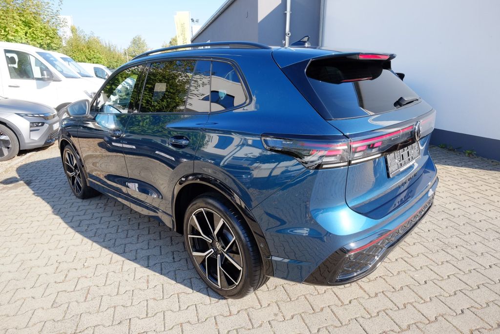 Volkswagen Tiguan 2025 г. Синий, пробег 15400 км