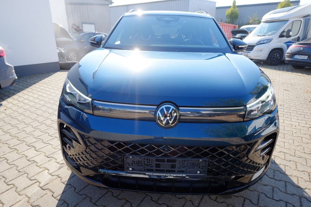 Volkswagen Tiguan 2025 г. Синий, пробег 15400 км