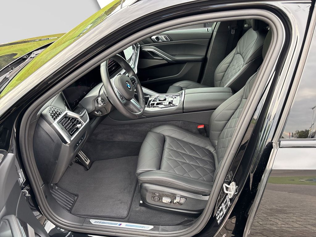 BMW X6 2025 г. Чёрный, пробег 32296 км