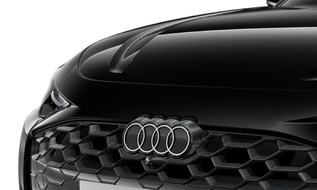 Audi A6 2026 г. Чёрный, пробег 28700 км
