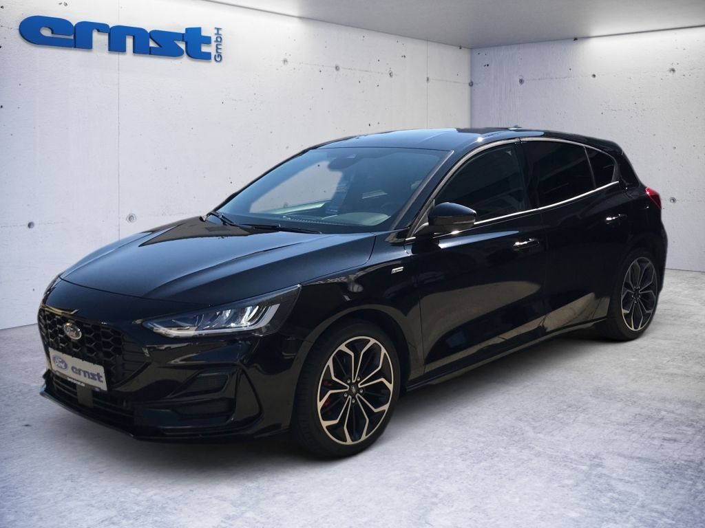 Ford Focus 2023 г. Чёрный, пробег 44500 км