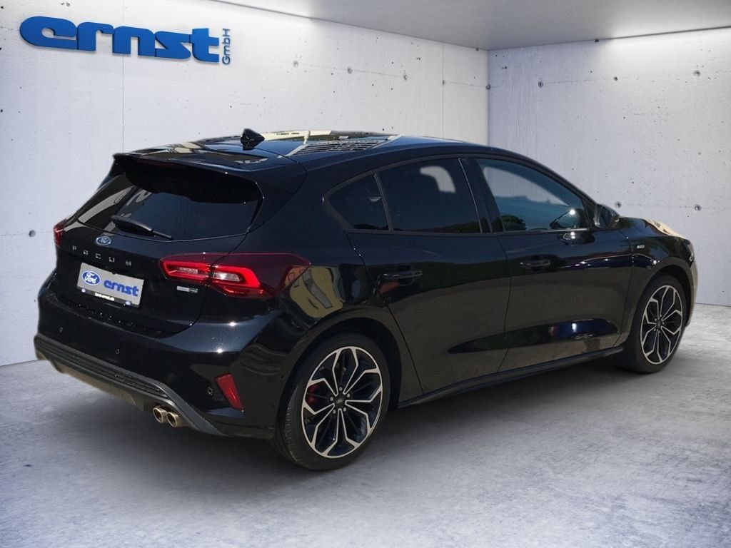Ford Focus 2023 г. Чёрный, пробег 44500 км
