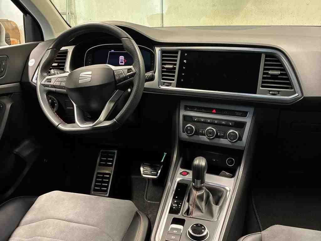 SEAT Ateca 2023 г. Чёрный, пробег 55597 км