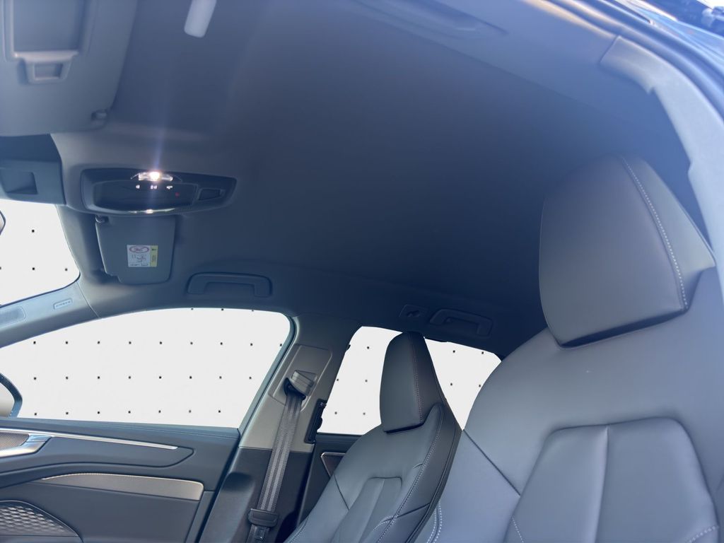Audi A6 2026 г. Чёрный, пробег 17500 км